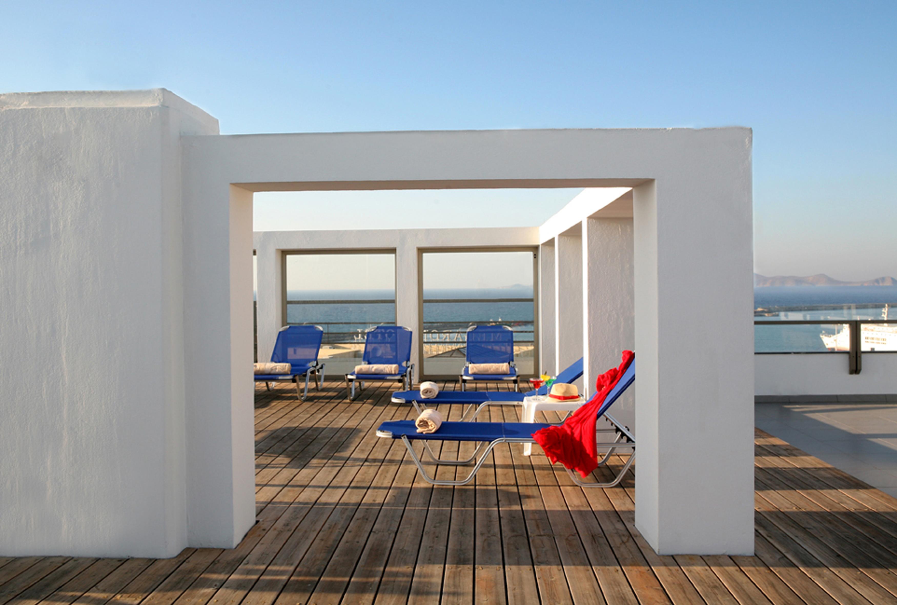 Aquila Atlantis Hotel Kandiye Dış mekan fotoğraf Rooftop terrace