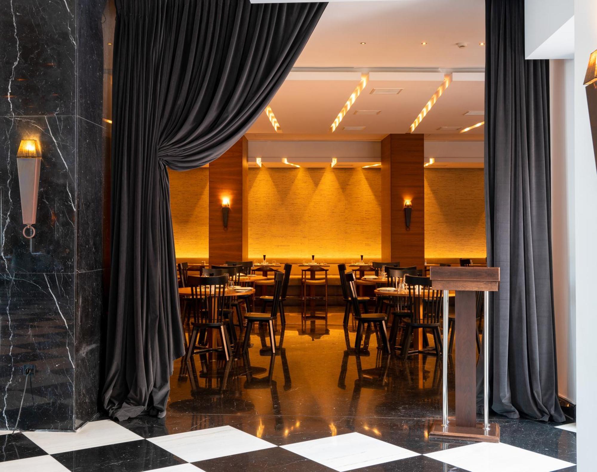 Aquila Atlantis Hotel Kandiye Dış mekan fotoğraf Restaurant